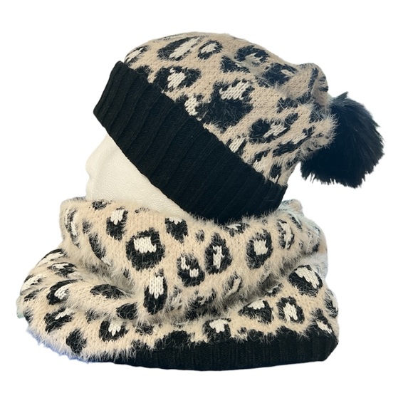 CATO Dusty Pink Cheetah Print Winter Beanie Neck Scarf Set (Acc-1) - Picture 1 of 5